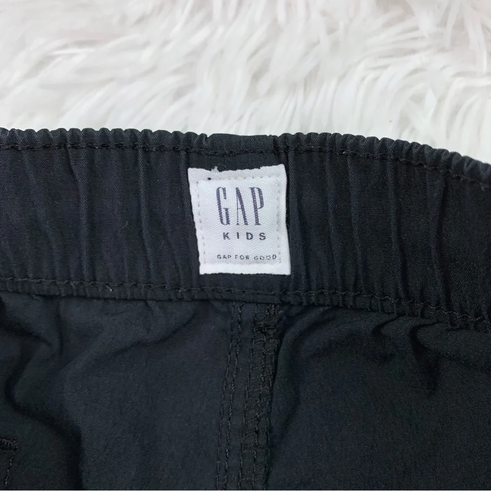 Gap boy's chino shorts‎ in black elastic waist